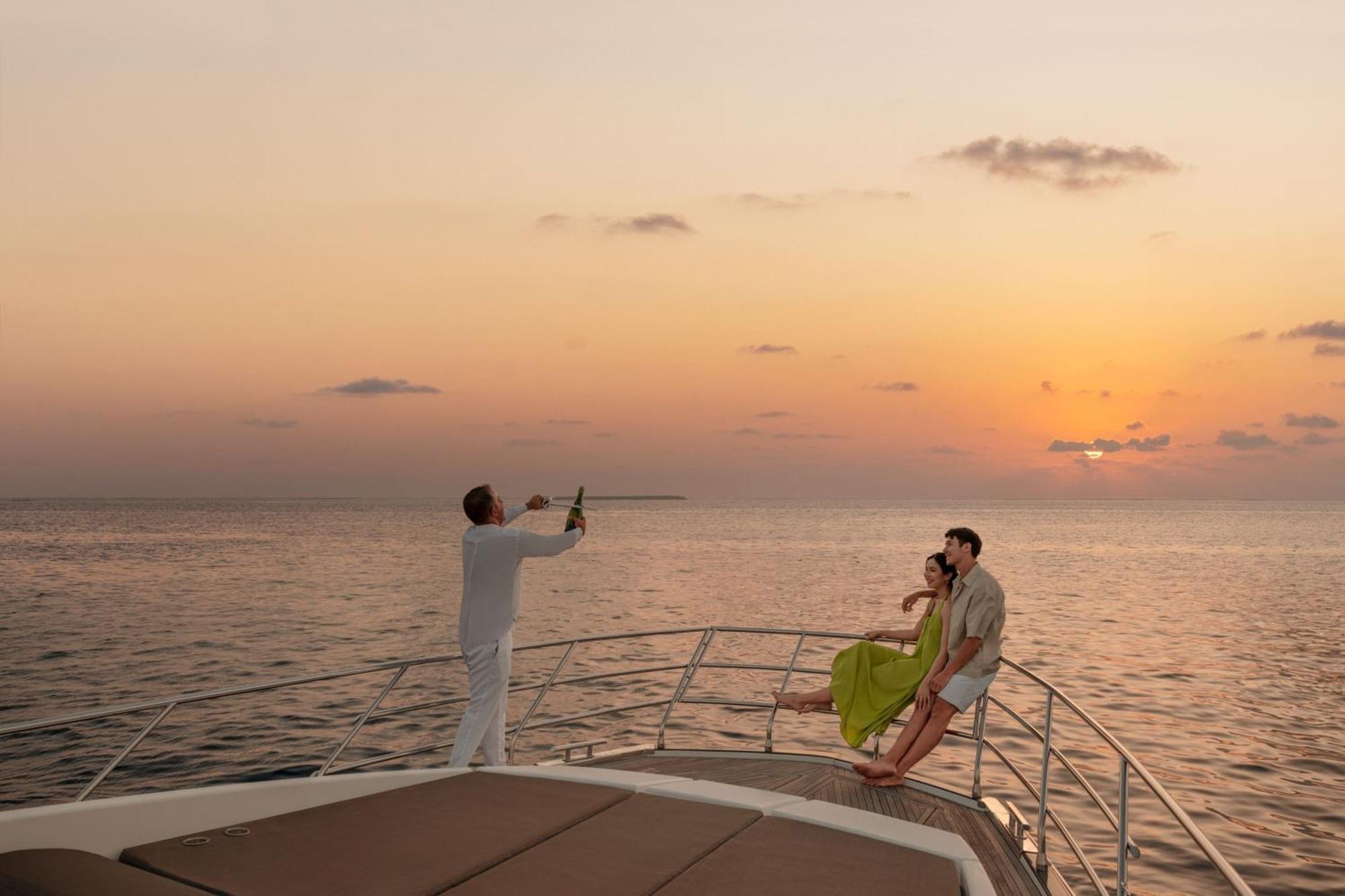 The St. Regis Maldives Vommuli Resort Hulhudheli Esterno foto